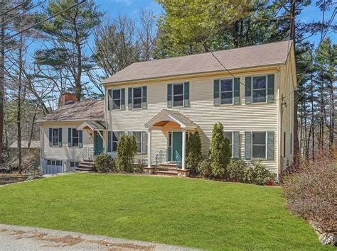 28 Homes For Sale in New Bedford, MA 02745. . Zillow bedford ma